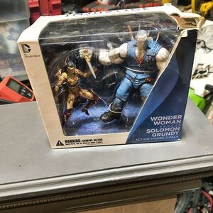 Wonder Woman vs Solomon Grundy Action Figure 2-Pack
